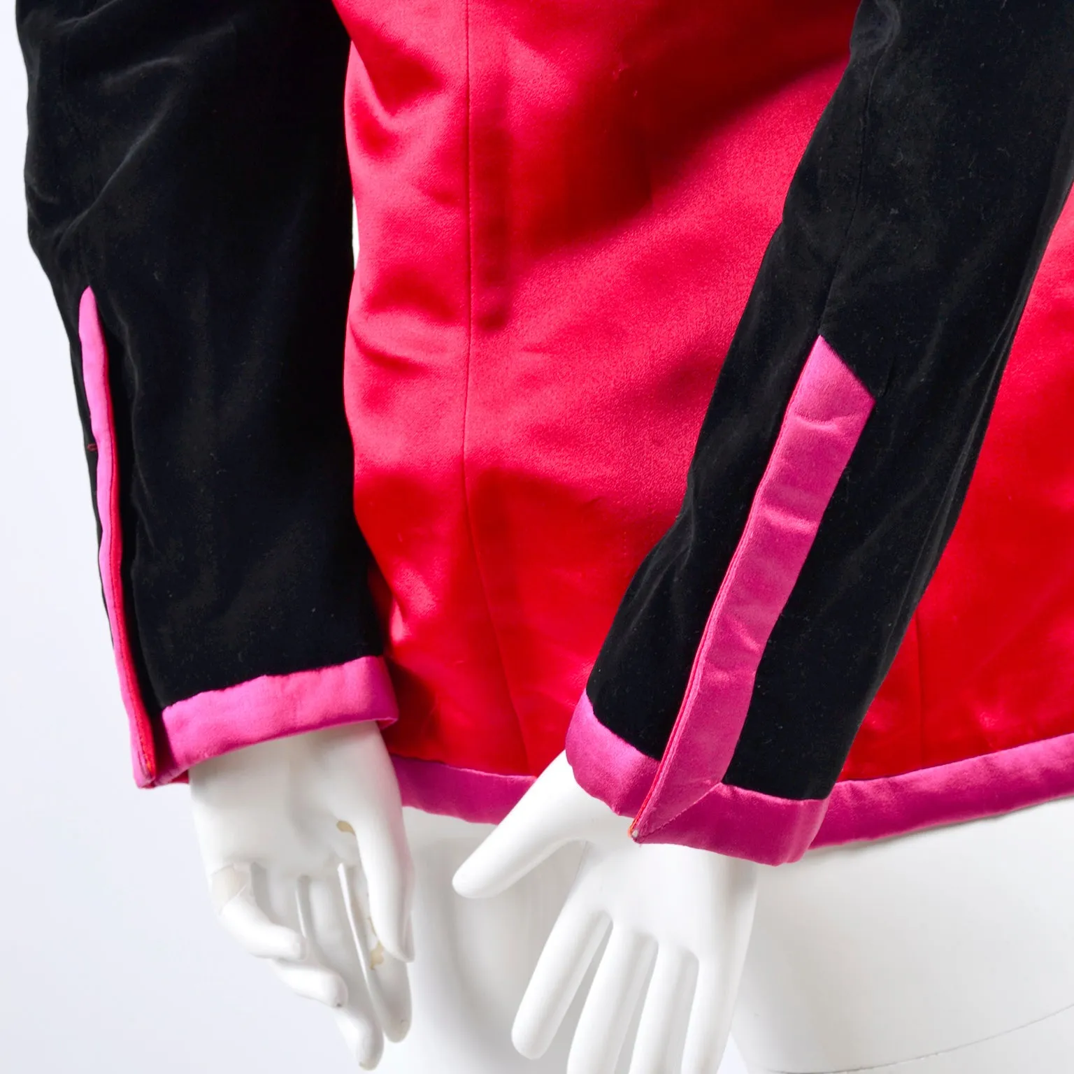 1990s Escada Blazer Jacket in Red Black and Pink Novelty Shoe Print