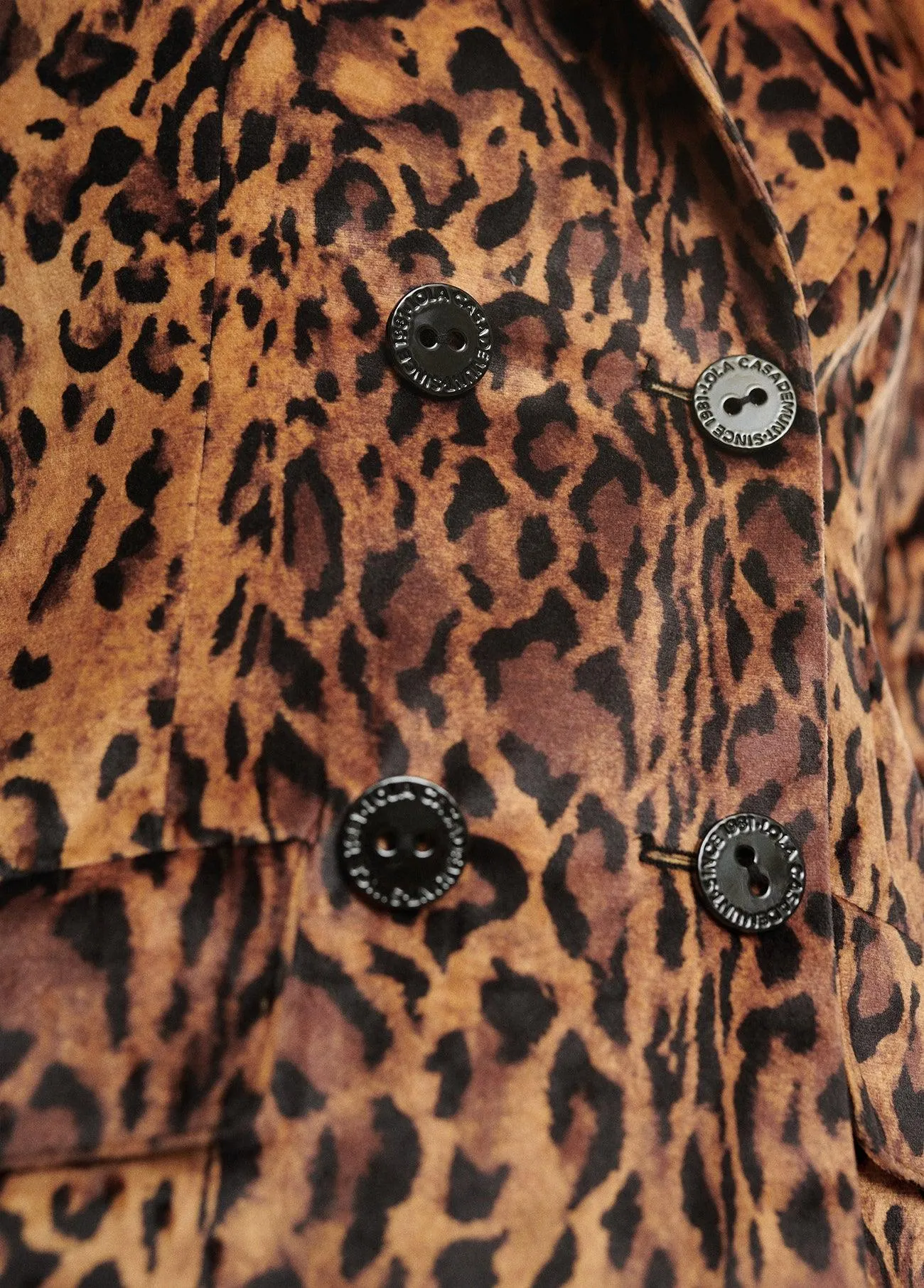 Animal print velvet blazer