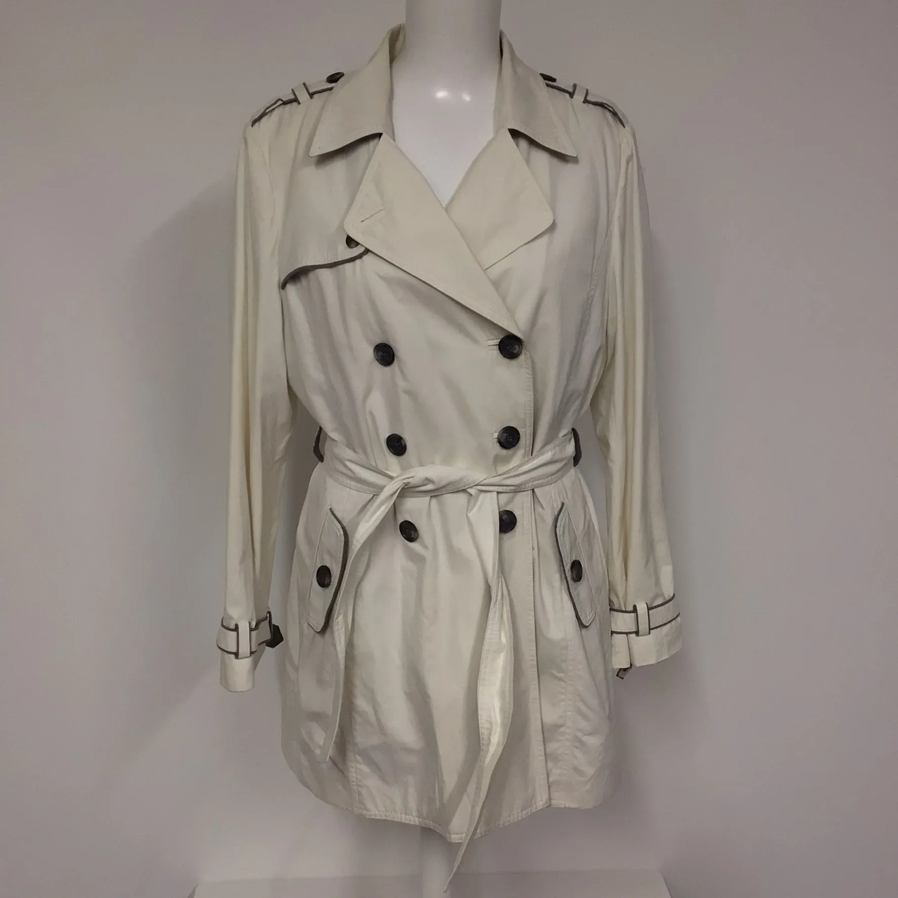 Jaeger Cream Trench Coat w/Removable Wool Inner Gilet Size L